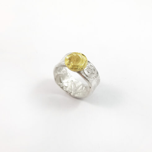 Die-Struck Hearts & Thistles Ring with 18ct Gold Heart
